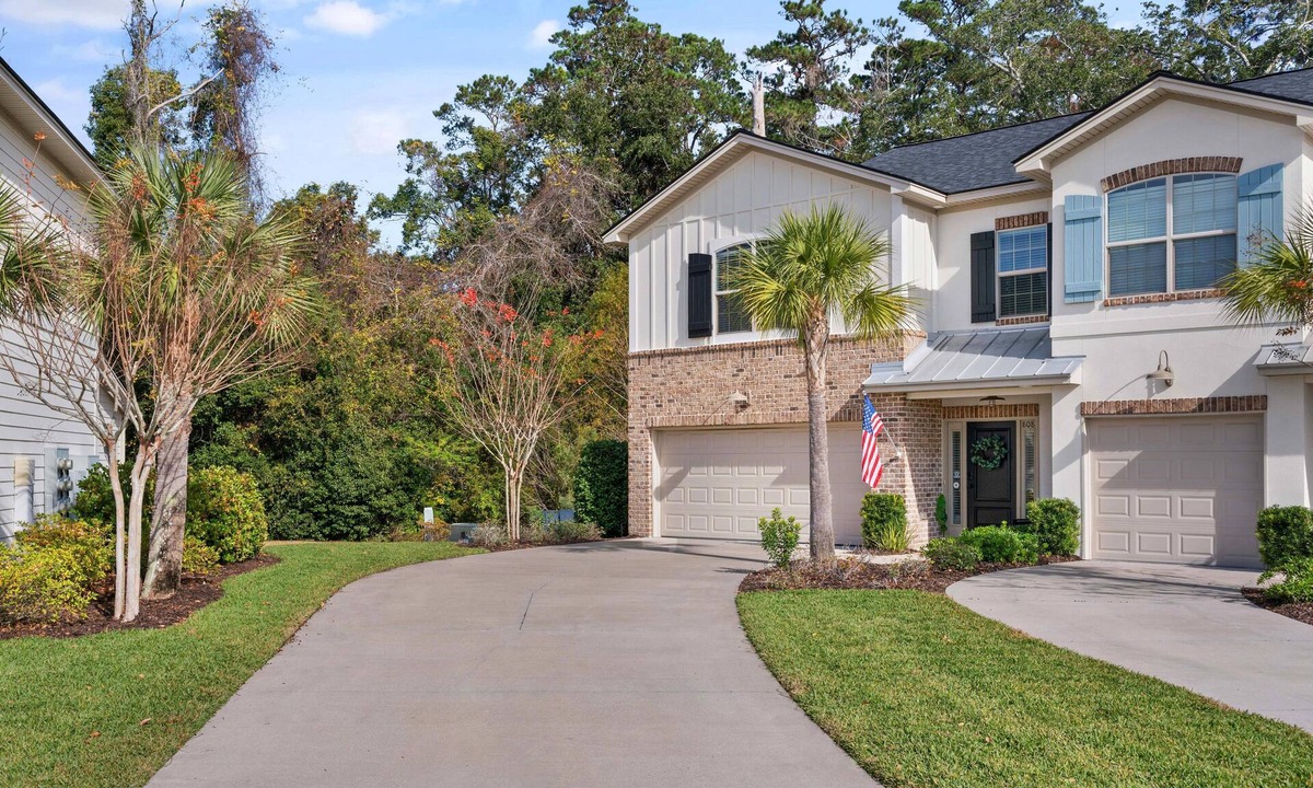 Epworth Acres House | The Mae: 3BD/2.5BA FLETC/Family/Pet Friendly Modern Townhome