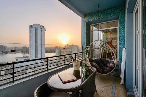 Garden City Apartment | The Magnificent Retro Nile Loft/Zamalek View