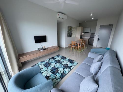 Kajang Apartment | The Makcik's Homestay at Almyra Residence