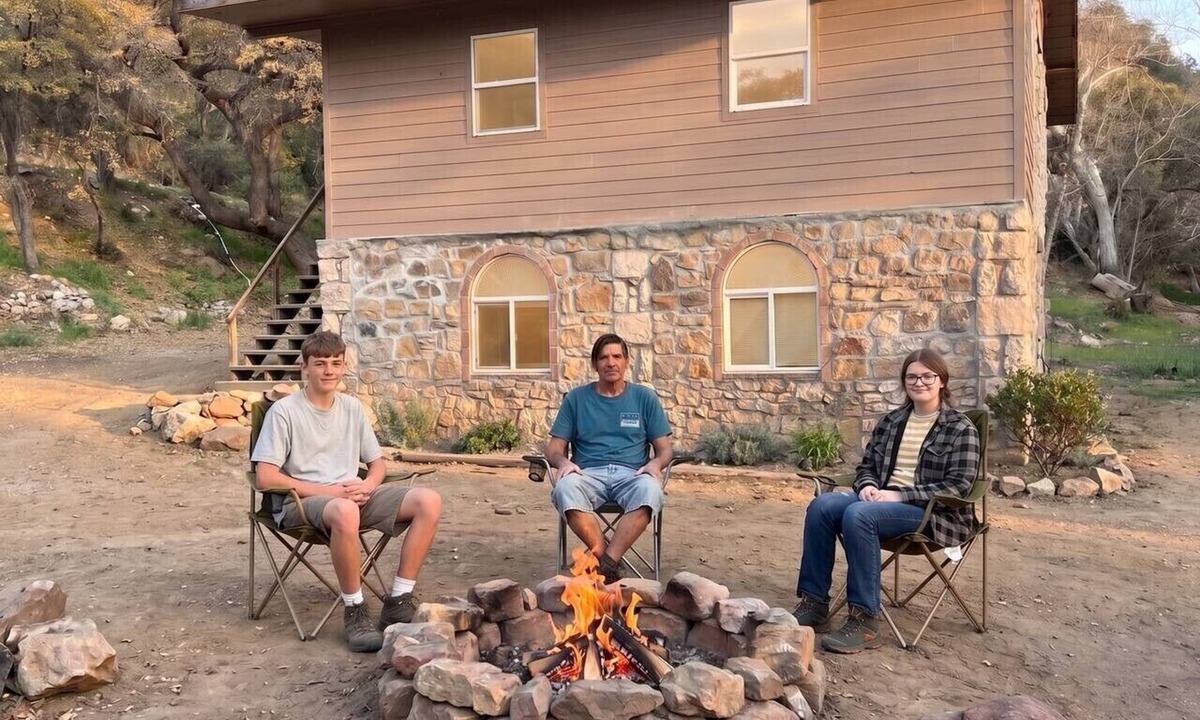 Globe Cabin | The Manager’s Quarters at Ash Creek