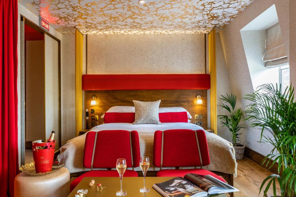 Kings Cross St. Pancras Hotel | The Megaro Hotel - Kings Cross St Pancras, London