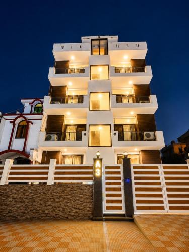 Noida Hotel | The Milford Noida