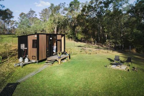 Mundoolun House | The Mini Chalet by Tiny Away