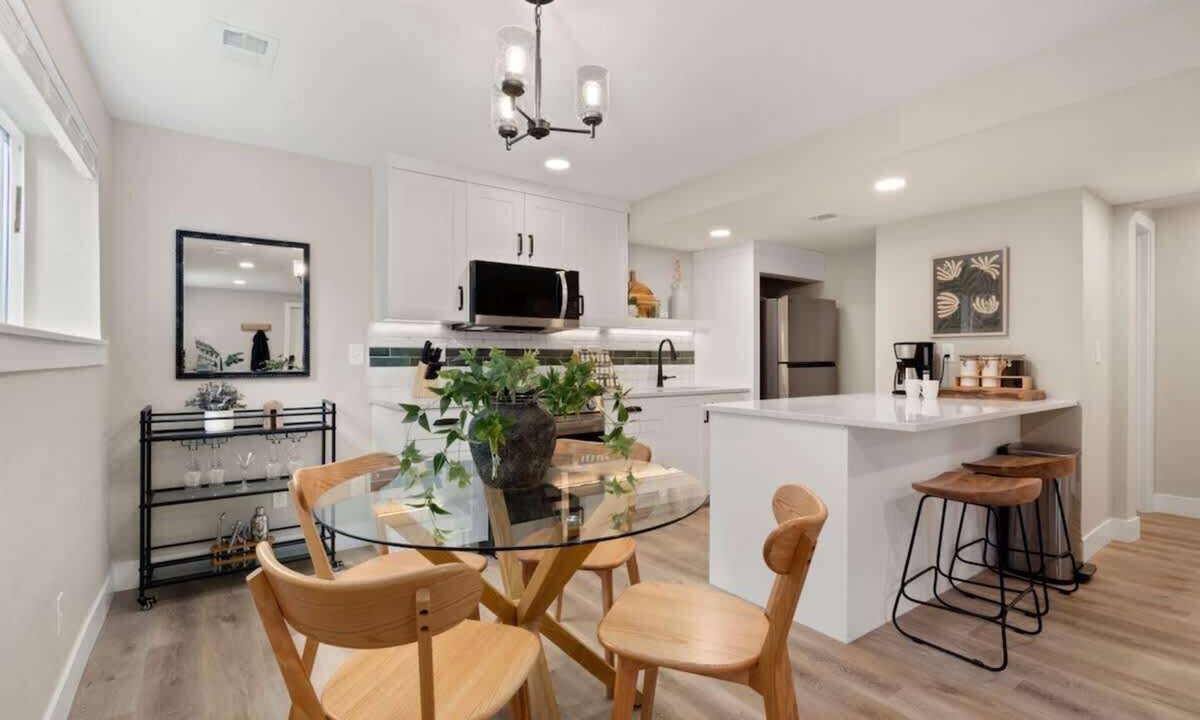 Old Prospect House | The Modern Executive | 2025 Reno | .3 miles to CSU