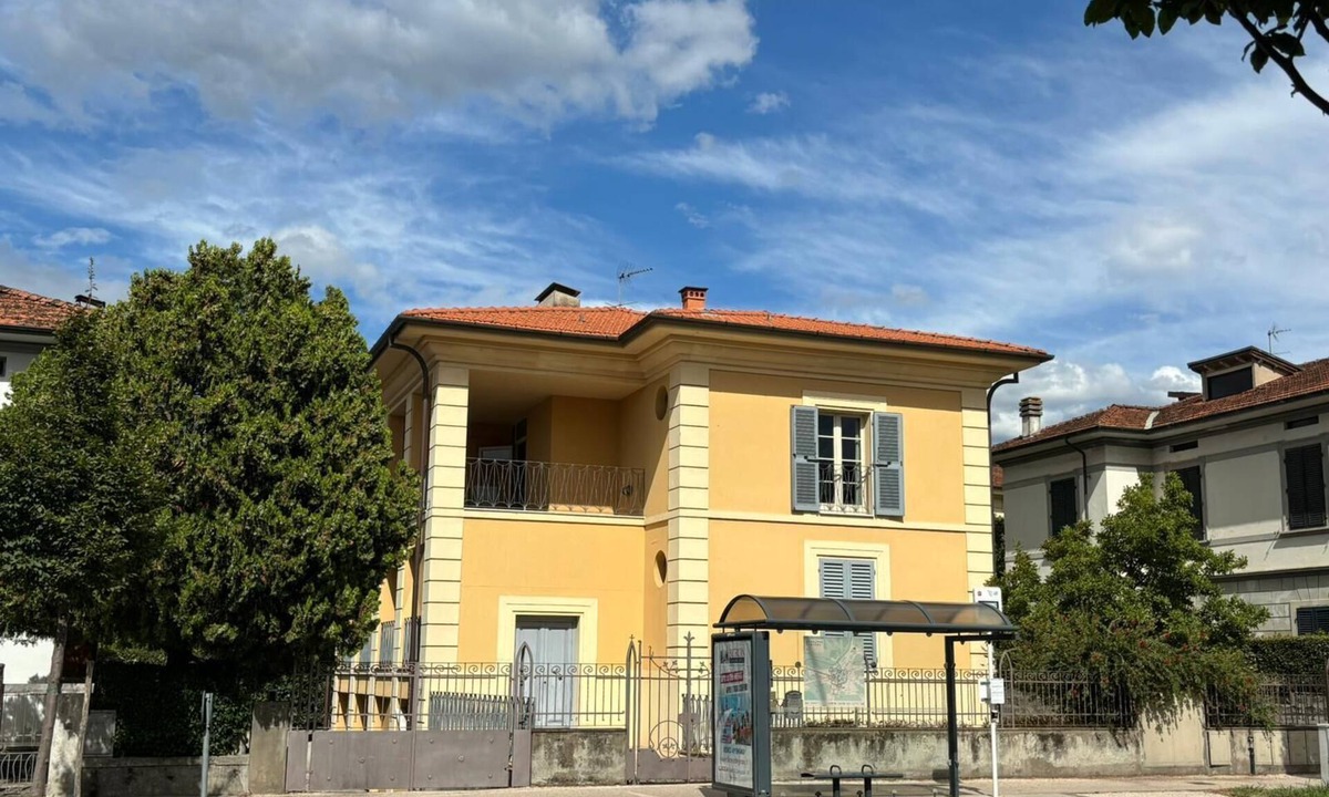 Lucca Historical Center Apartment | The Modern Solferino House