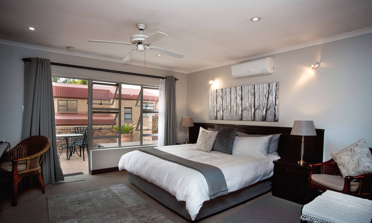 Centurion Bed & Breakfast | The Monte Carlo