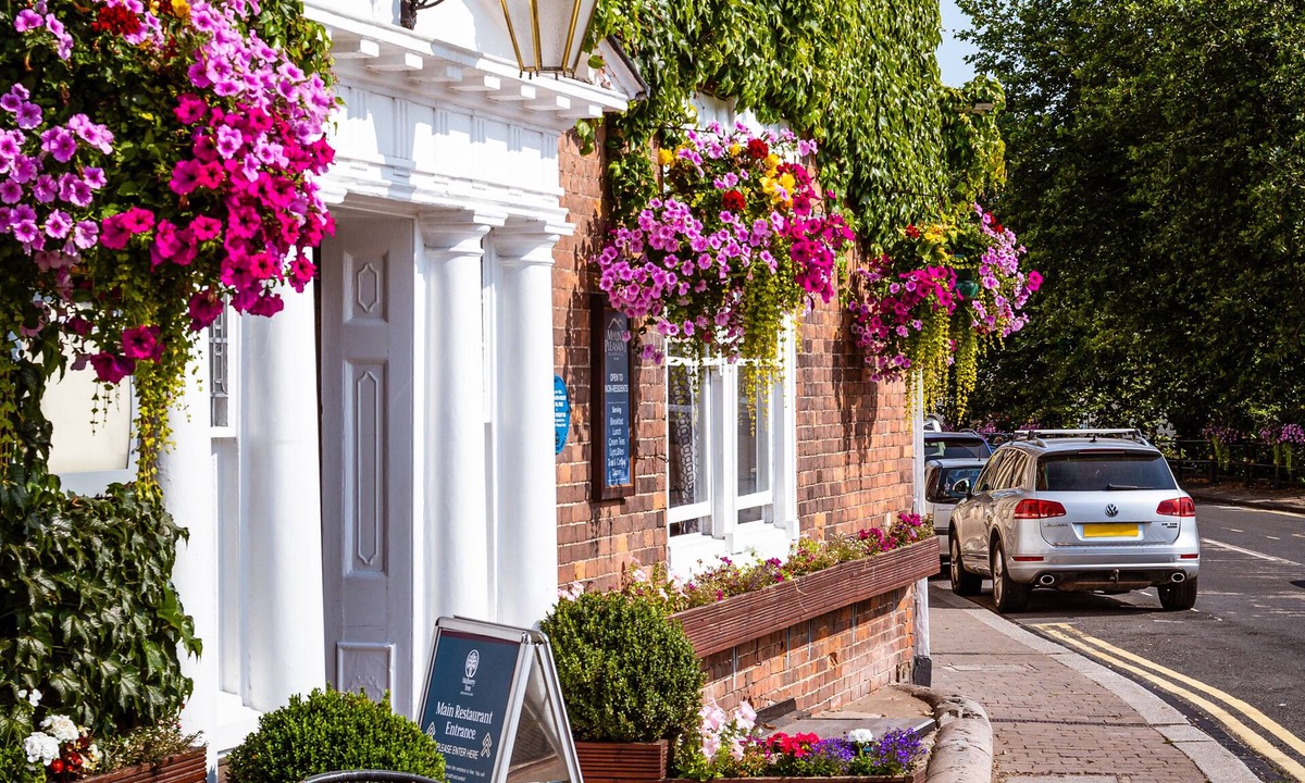 Malvern Hotel | The Mount Pleasant Hotel