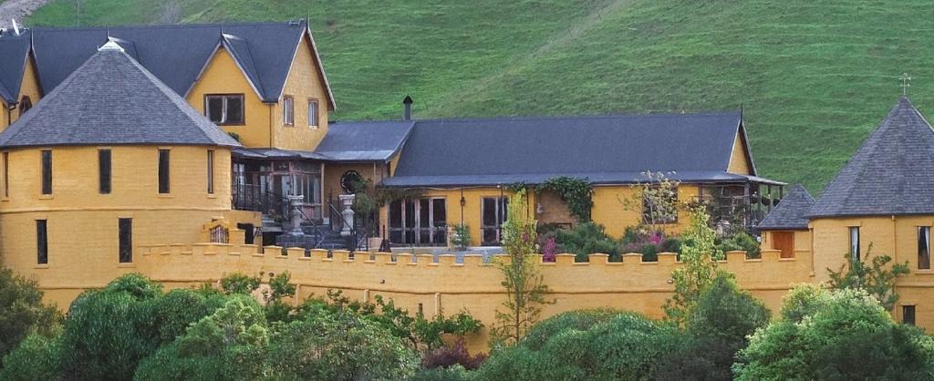 Upper Moutere Cabin | The Mudcastle