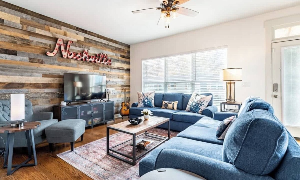 McFerrin Park House | The Nashville Star: Music-Themed 3-Level Home Near Broadway