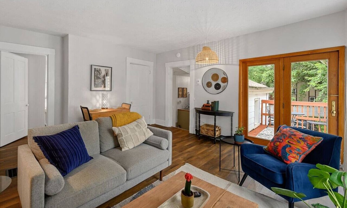 Roselawn Finance Apartment | The Nest - Spacious 1BR Getaway in Pleasant Ridge