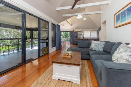 Smiths Lake House | The Norfolk