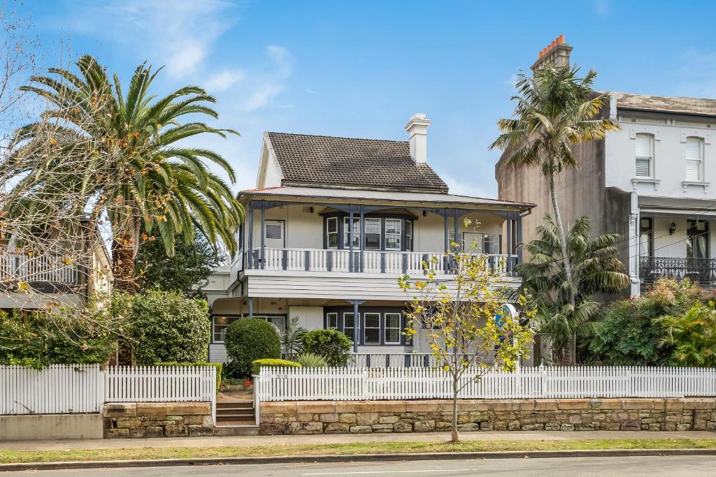 North Sydney Hotel | The North Shore Hotel