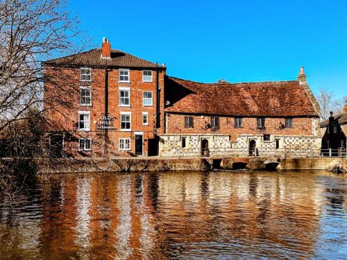 Harnham Hotel | The Old Mill Hotel
