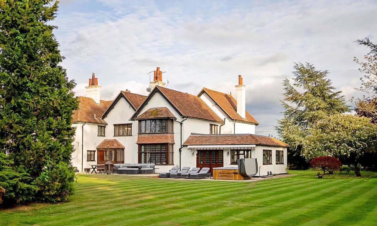 Tring House | The Old Rectory by Interhome