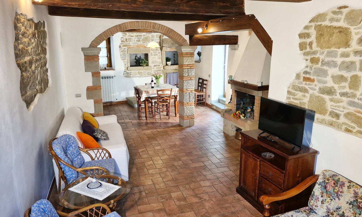 Pratovecchio Apartment | THE OVENS - BEAUTIFUL RUSTIC TUSCAN