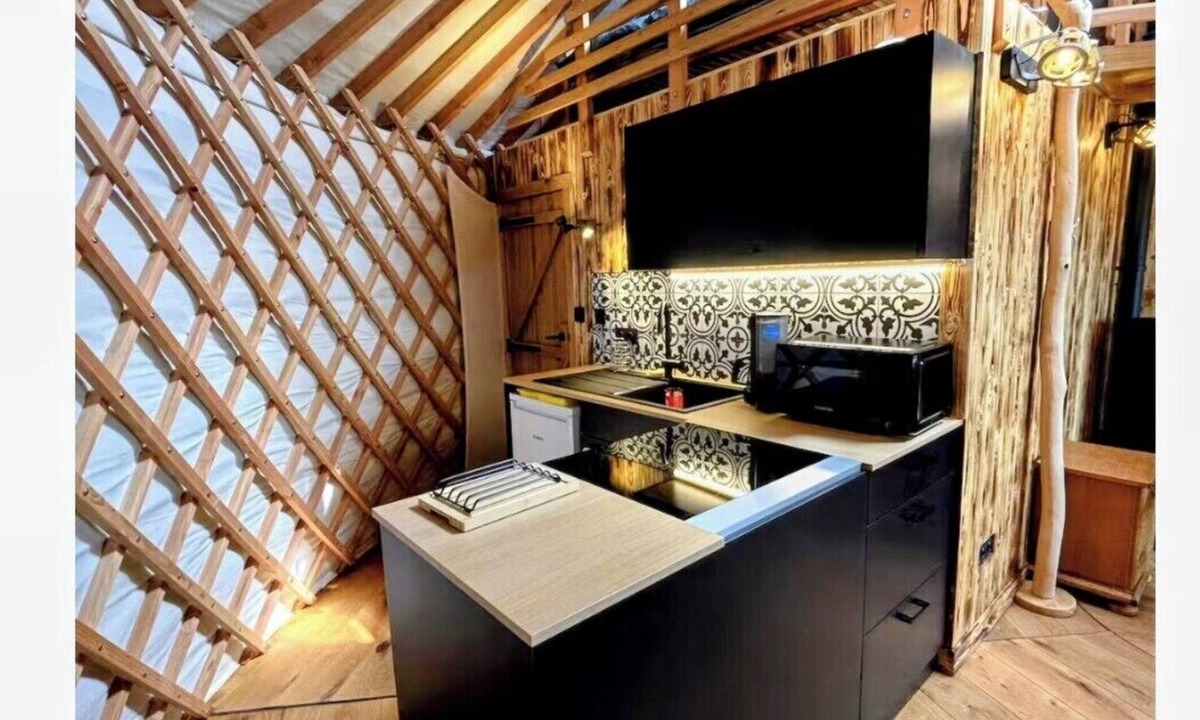 Buzet House | The owl's yurt