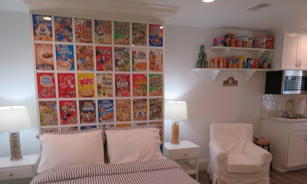 Manitou Beach-Devils Lake House | The Pantry Suite