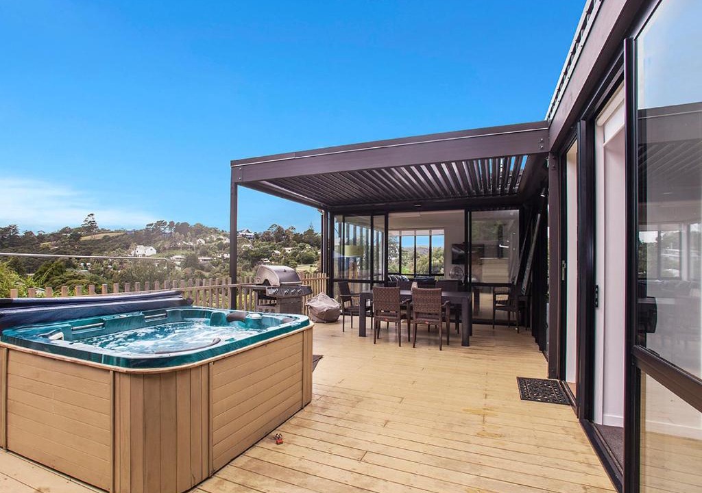 Palm Beach House | The Palm Beach Treehouse - Palm Beach Holiday House
