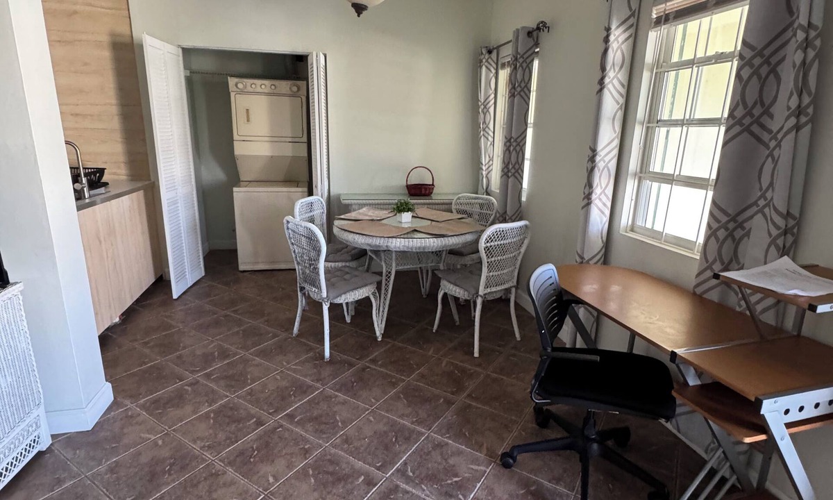 Cedar Grove Apartment | The Palms apt 2