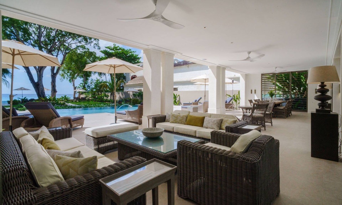 Weston Villa | The Perfect Beachfront Escape - Sea Grove House
