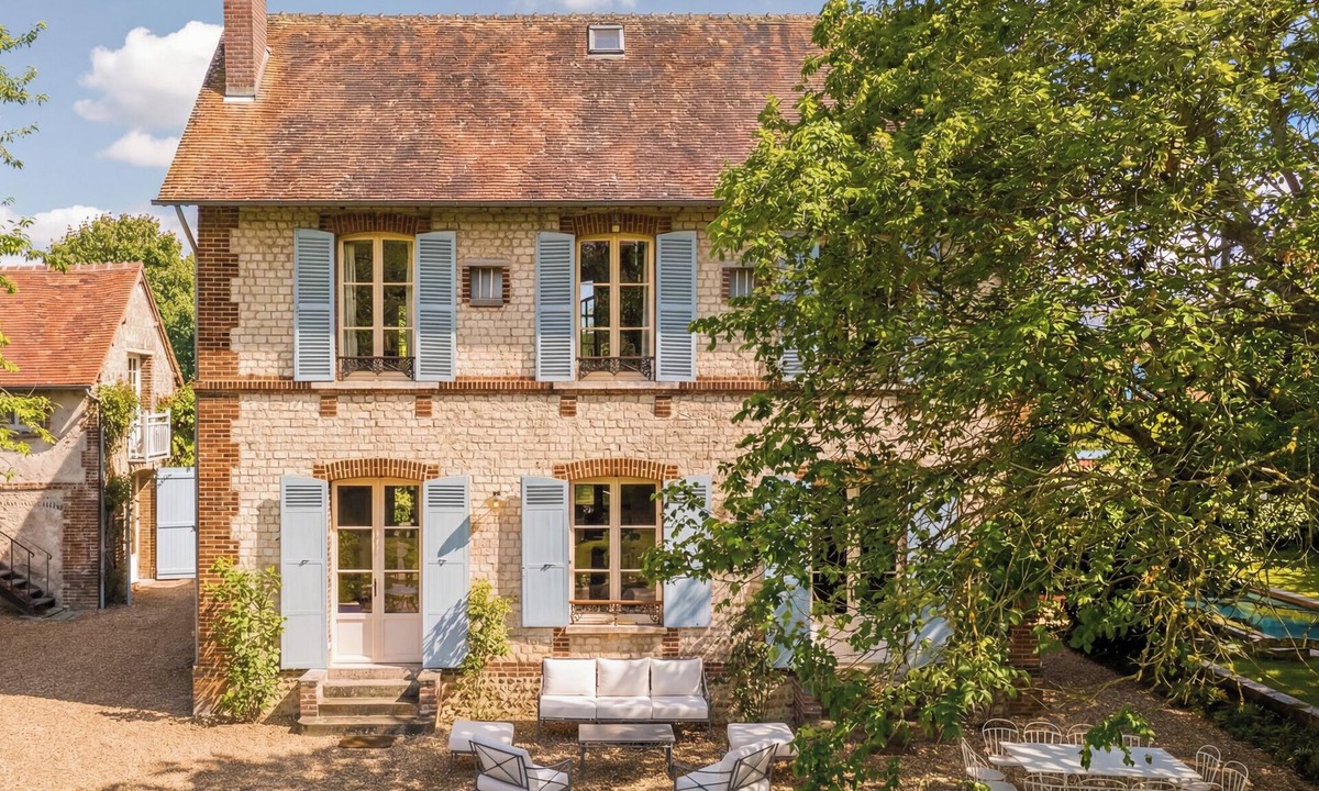Muids House | The perfect countryside escape in Normandy, just 1h20 from Paris, on the Seine.