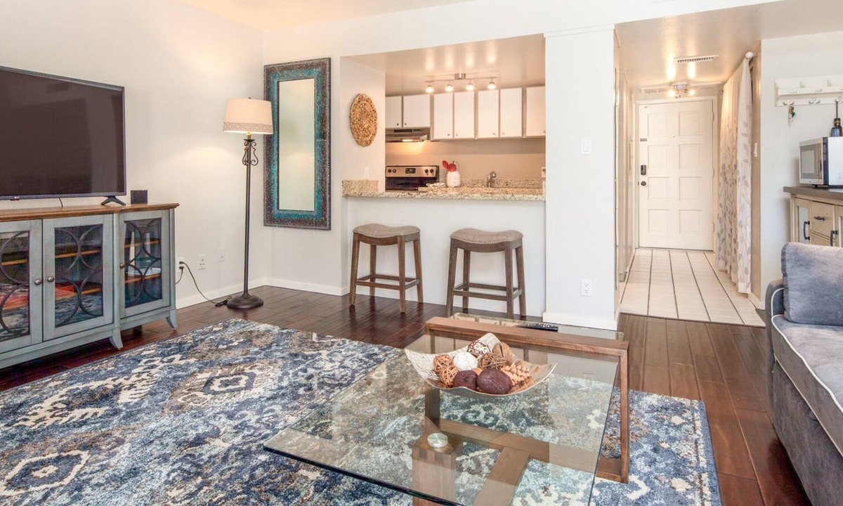 Arcadia Apartment | The Phoenix Nest at Arcadia, Hidden Gem: Multi $ Hood in Arcadia