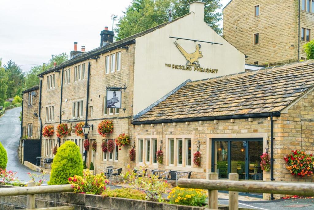 Holmbridge Bed & Breakfast | The Pickled Pheasant