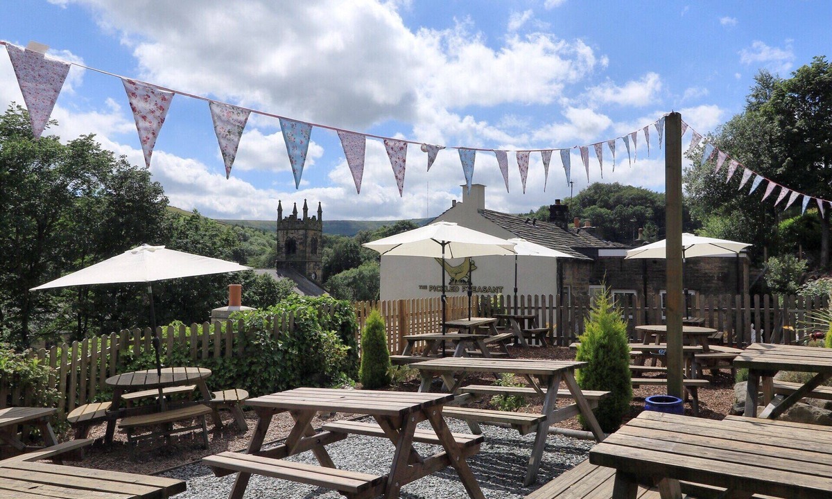 Holmbridge Bed & Breakfast | The Pickled Pheasant