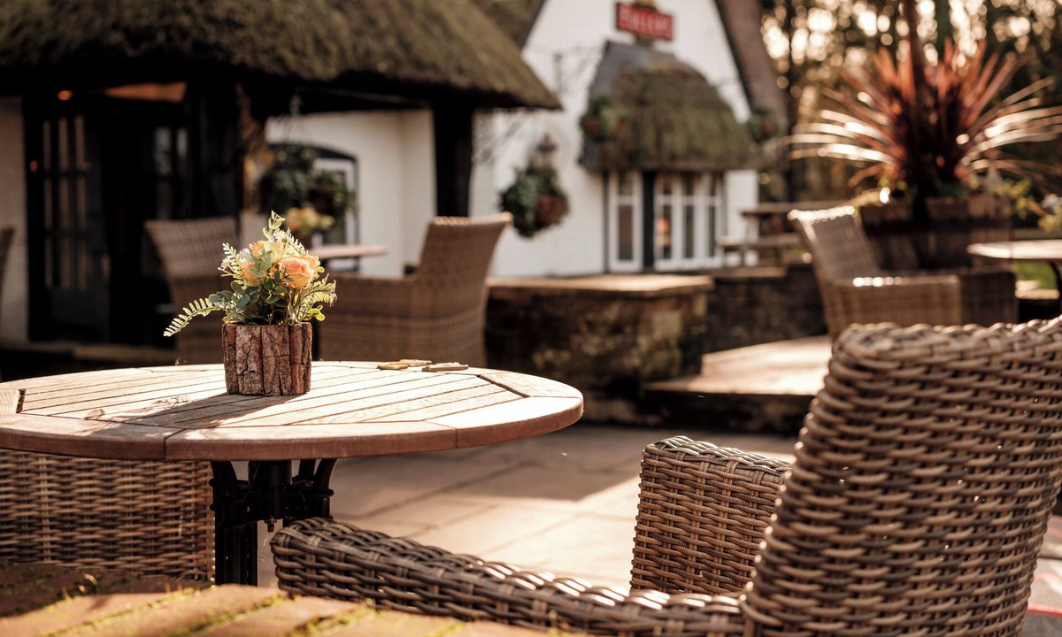 Marchwood Hotel | The Pilgrim Inn