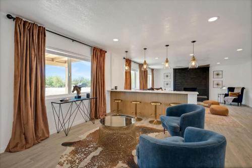 Rancho Feliz House | The Pine