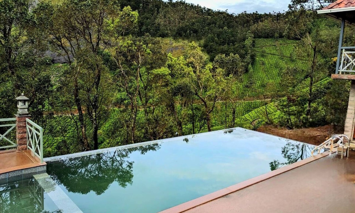Suryanelli Hotel | The Planet Munnar