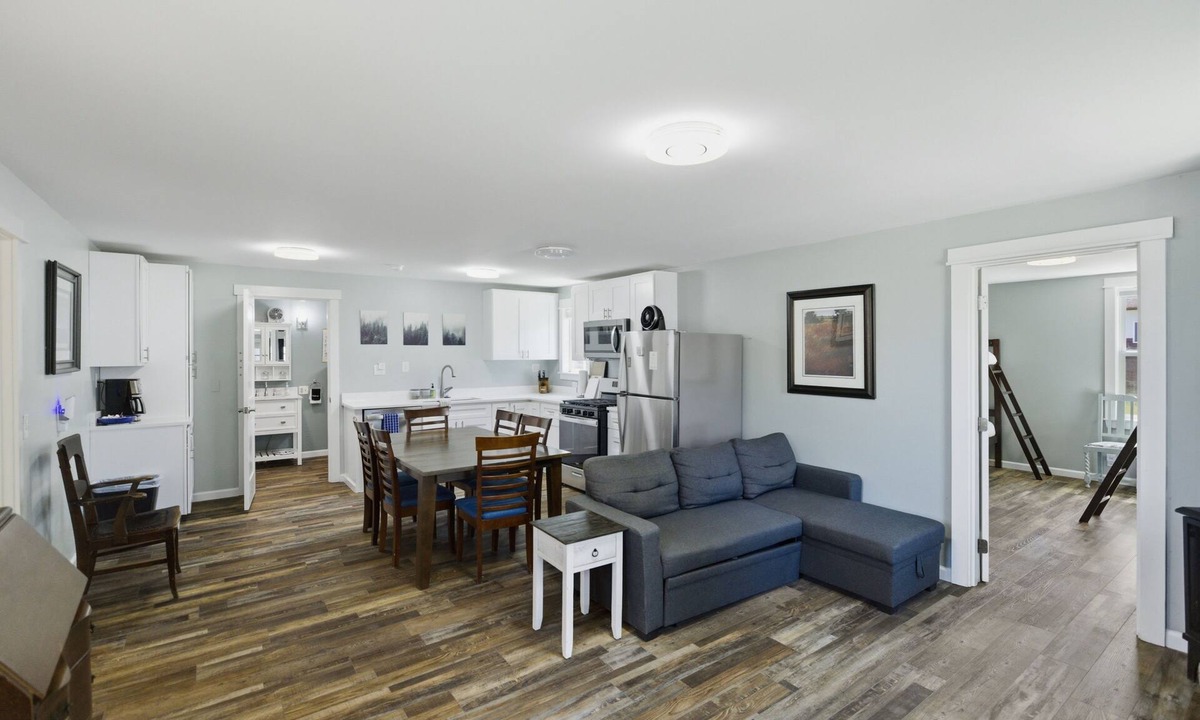 Retsil House | The Quacker Jack - Dog friendly, sleeps 8