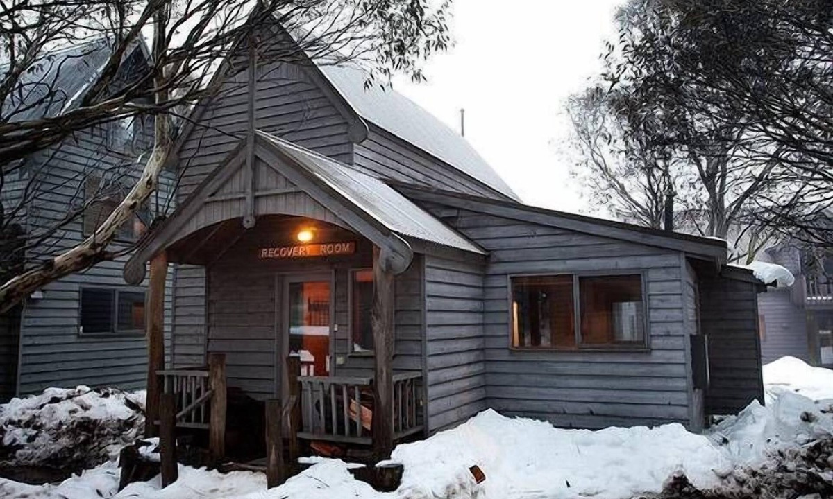 Dinner Plain Ski Chalet | The Recovery Room with Indoor Spa