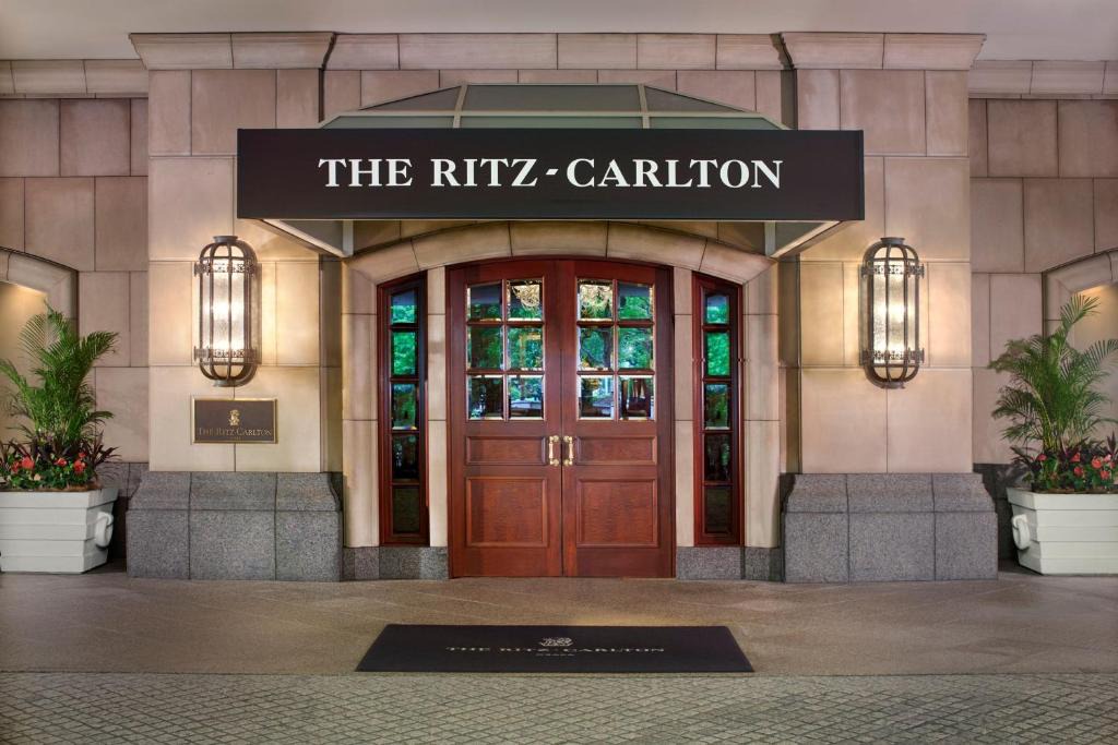 Umeda Hotel | The Ritz-Carlton Osaka