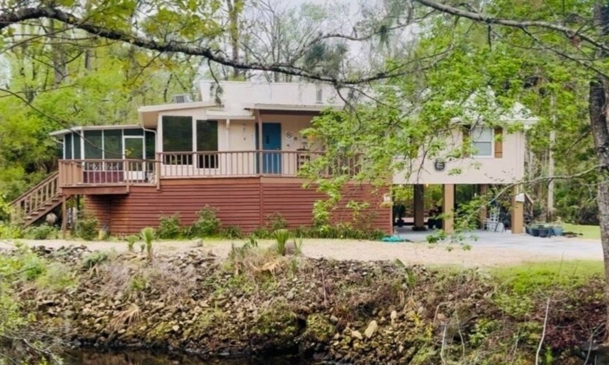 Steinhatchee House | The River House - Island Getaway on the Steinhatchee River