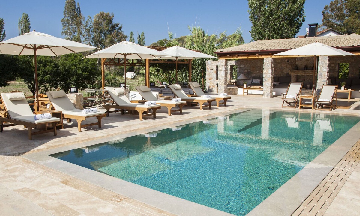 Akcapinar Hotel | The River House