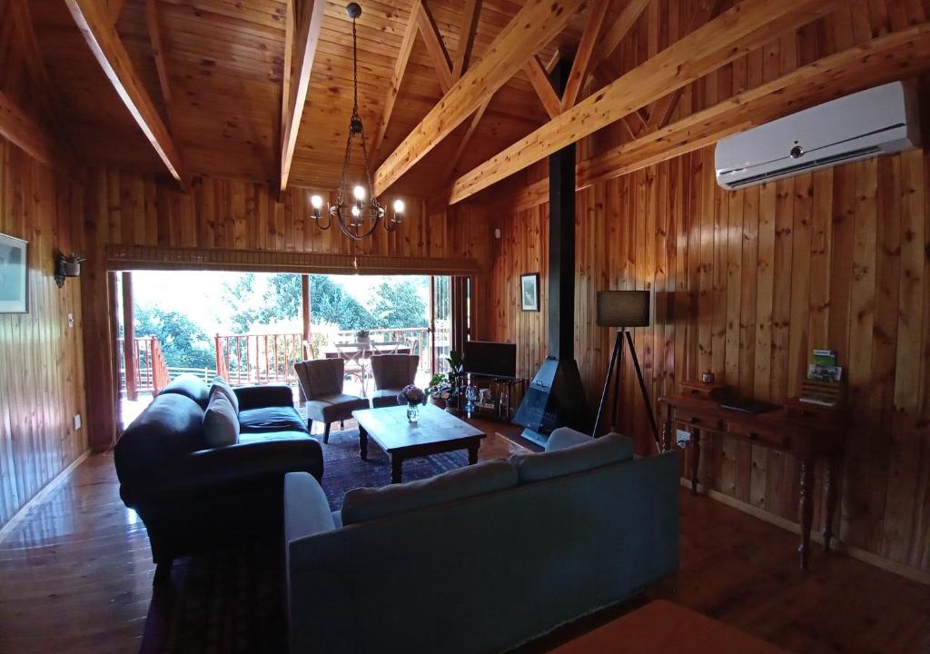 Ceres Ski Chalet | The River Siding
