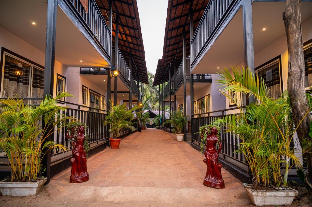 Mandrem Hotel | The Riverside