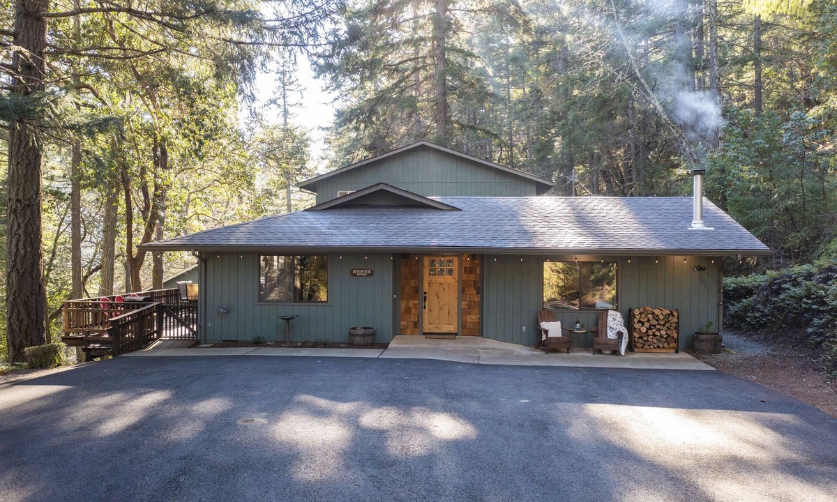 Galice House | The Riverview House!