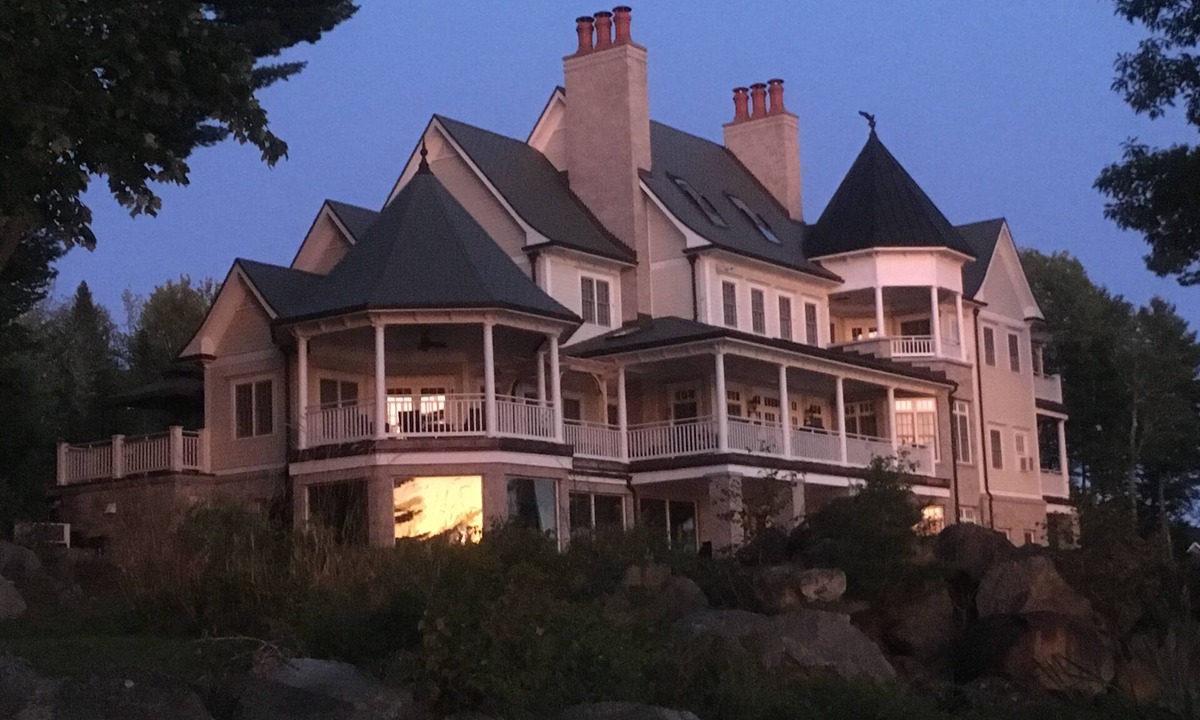 Dufferin Bed & Breakfast | The Robert Guest Rm 2