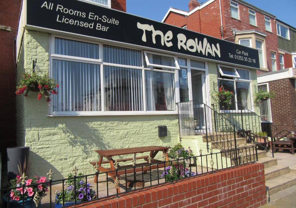 North Shore Bed & Breakfast | The Rowan Hotel