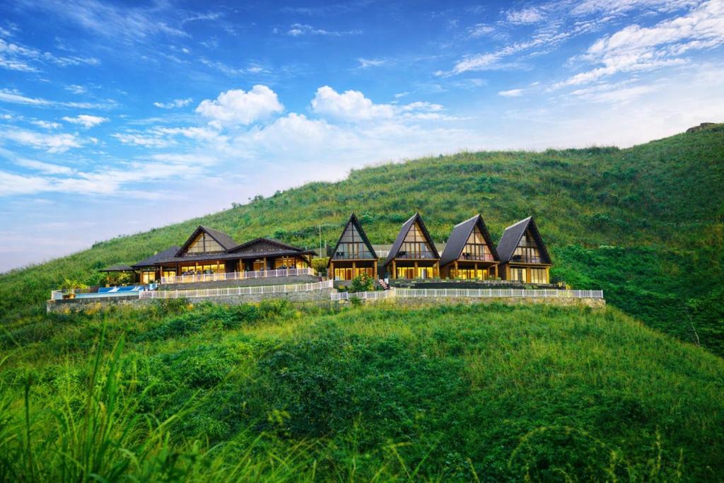 Lindula Bed & Breakfast | The Rusty Villa