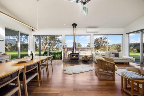 Hindmarsh Valley House | The Sanctuary - Ocean View Farm with Outdoor Spa