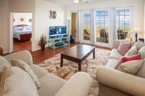 Sandbridge Apartment | The Sandbridge Dunes - Ocean Watch 210