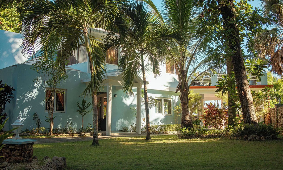 Cabrera Villa | The SeaDog Inn-Spectacular Oceanfront Villa