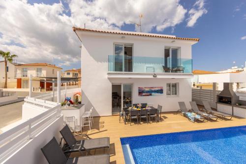 Pernera House | The Second Diamond Protara - 2' Walk to Beach