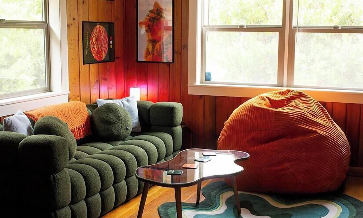 Long Beach House | The Shack Psychedelic Getaway w/Guest House + Pool Table + Easy Beach Access