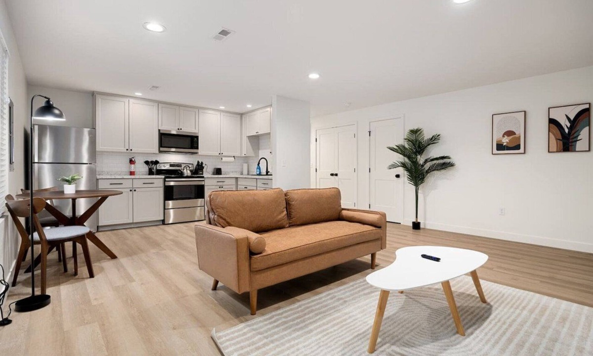 Morton Apartment | The Silo 2 - Stylish Comfort
