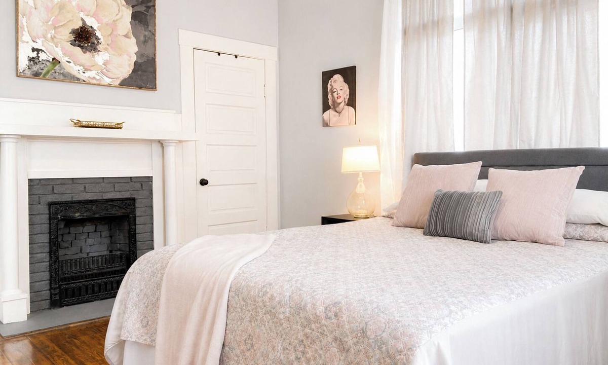 Columbus House | The Silver Screen, on the park