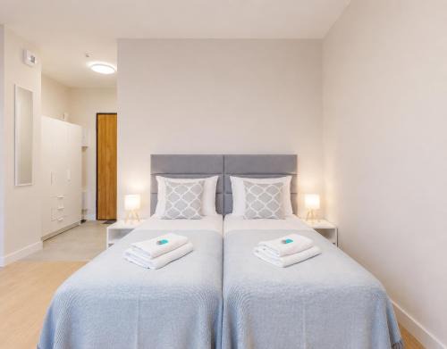 Siekierki Apartment | The Silver Studio Mokotow Free Parking